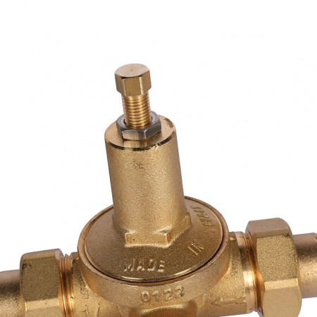 Клапан подпиточный автоматический STOUT 1/2 НР/НР с выходом под манометр 0524.115