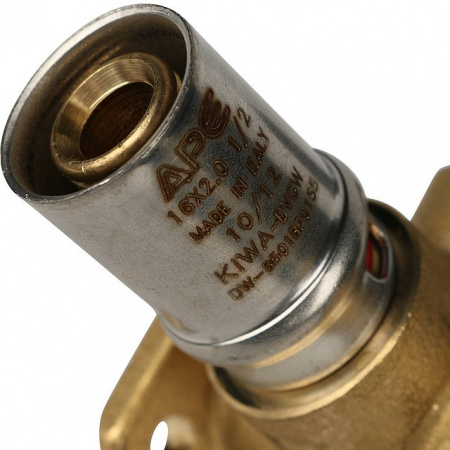 МП Тройник с креплением пресс для металлопласта STOUT Ø16х1/2"