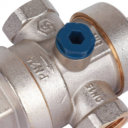 Редуктор давления STOUT 1/2" вн/вн PN25 с выходом под манометр